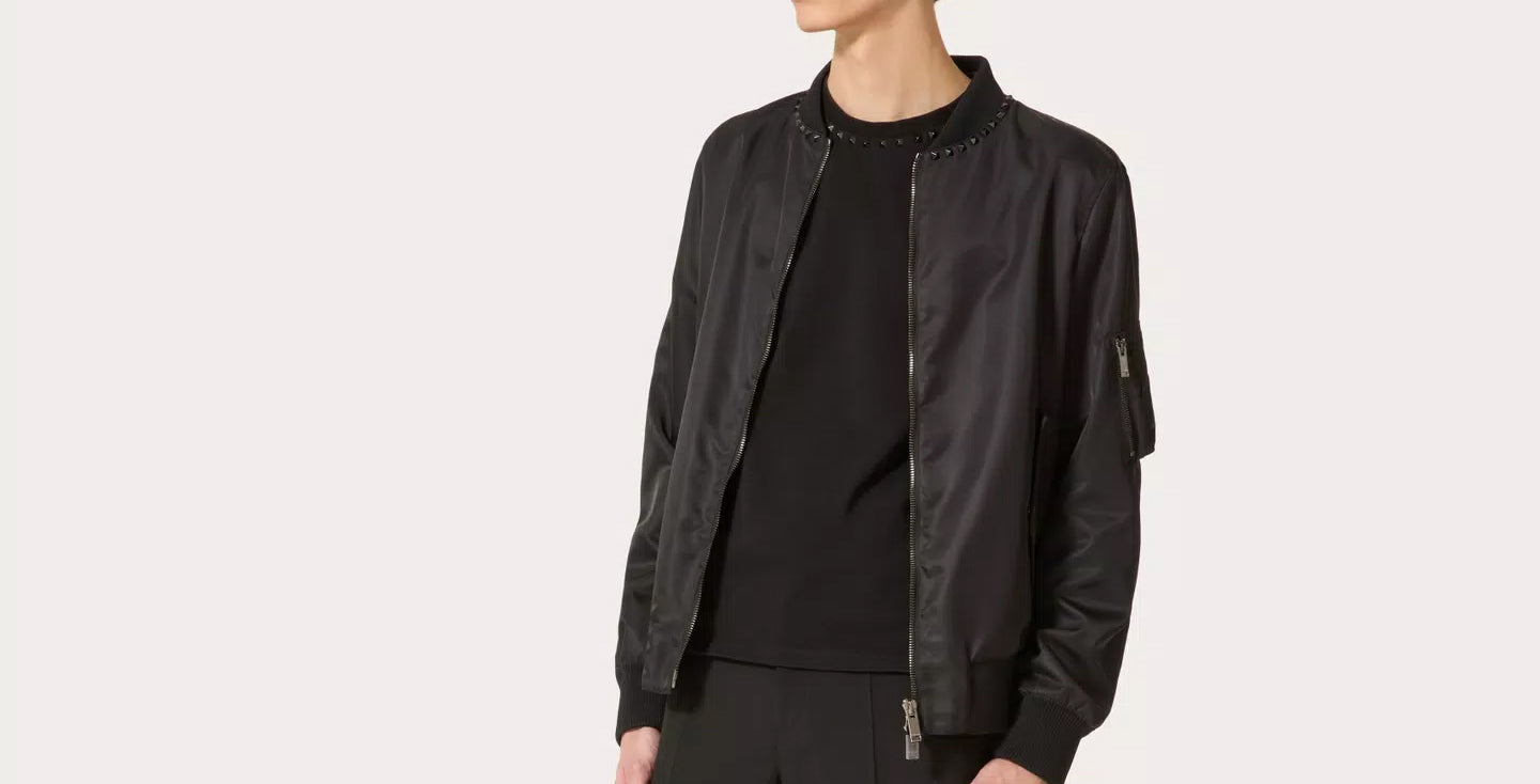 Valentino Garavani Untitled Stud. Jackets, overshirts, t-shirt. Black VLogo