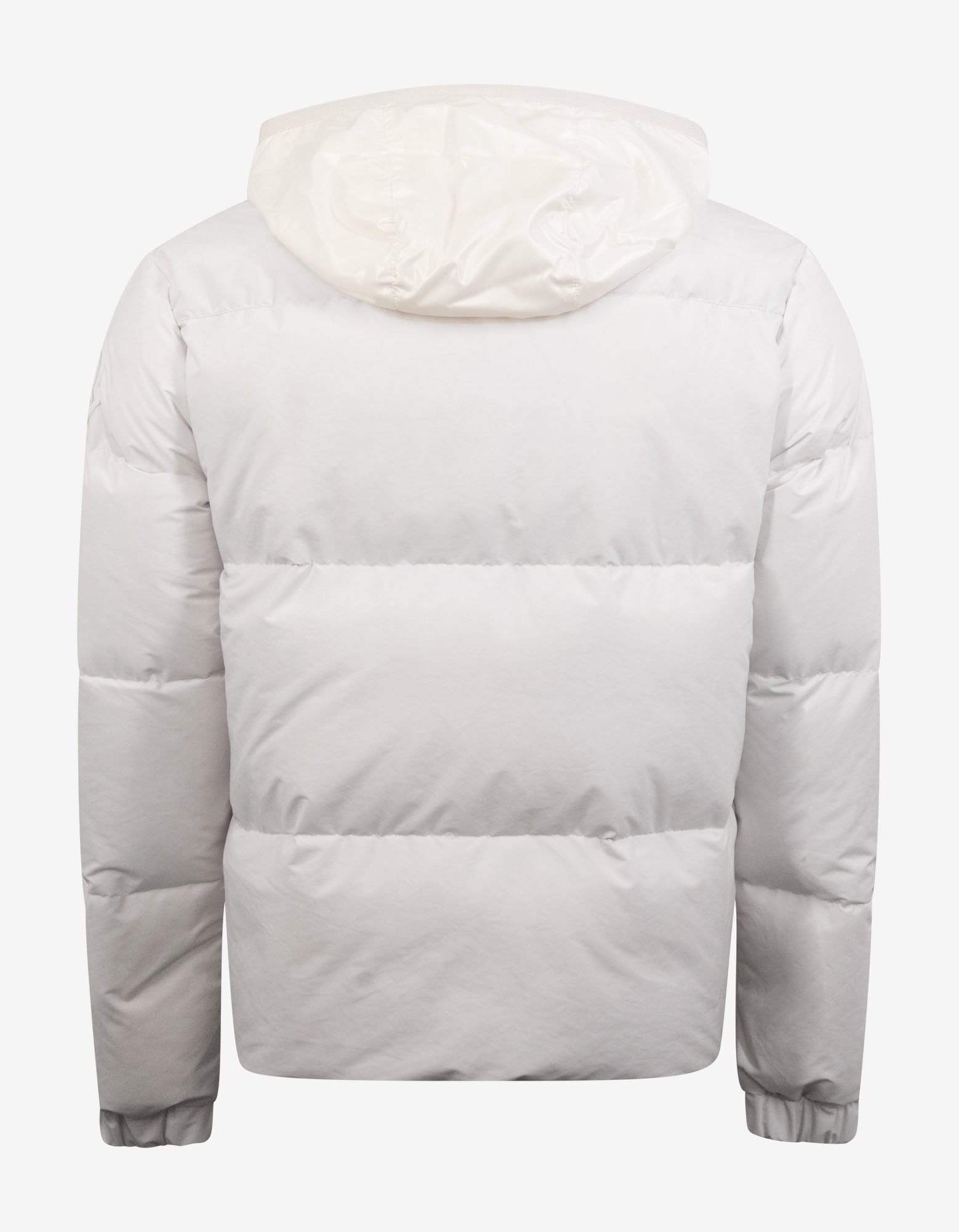 Moncler ホワイト ジャケット Moncler: ホワイト Parana ダウンジャケット | SSENSE 日本