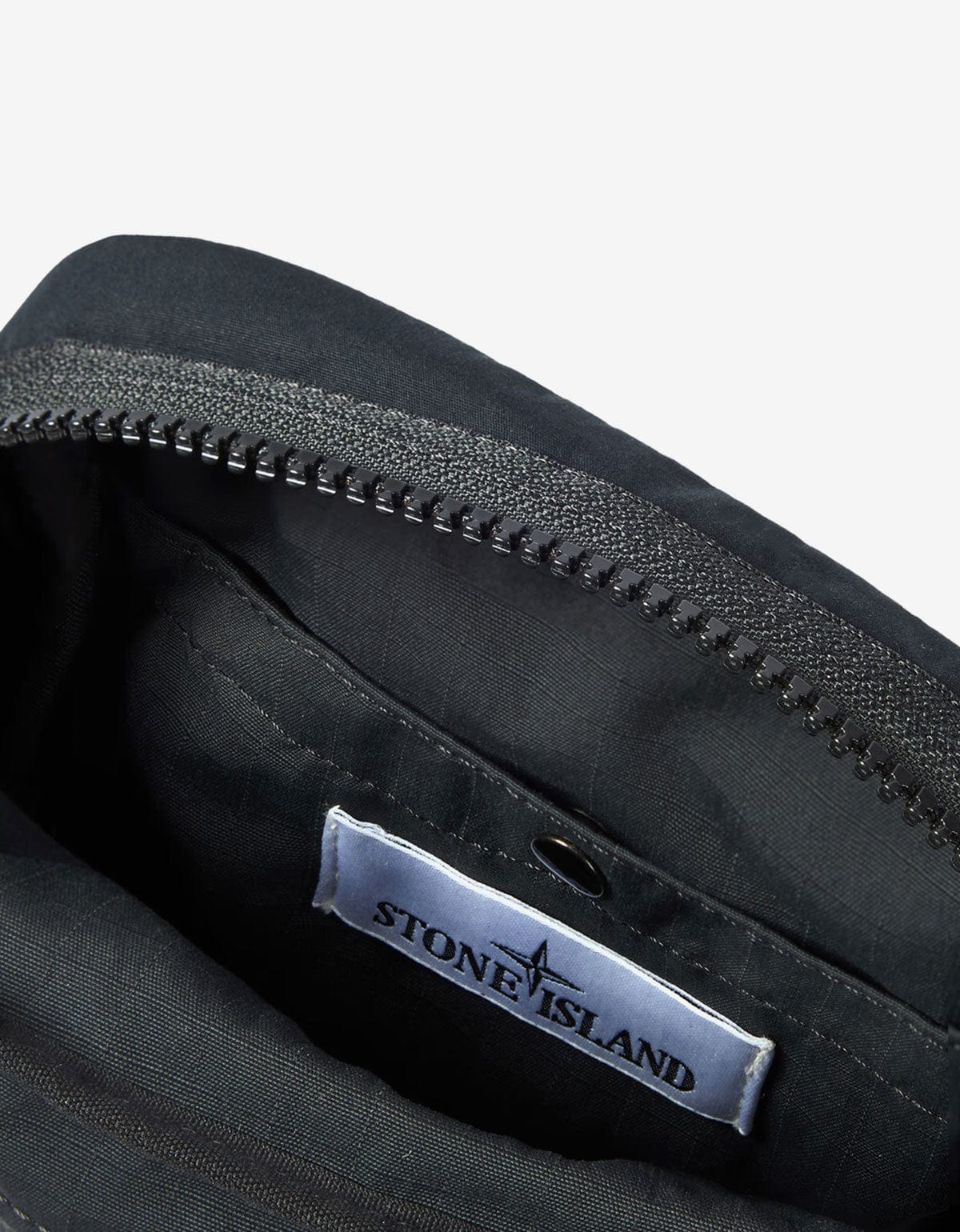 Stone Island Black Aluminium Tela Pouch K2S159200019 V0029