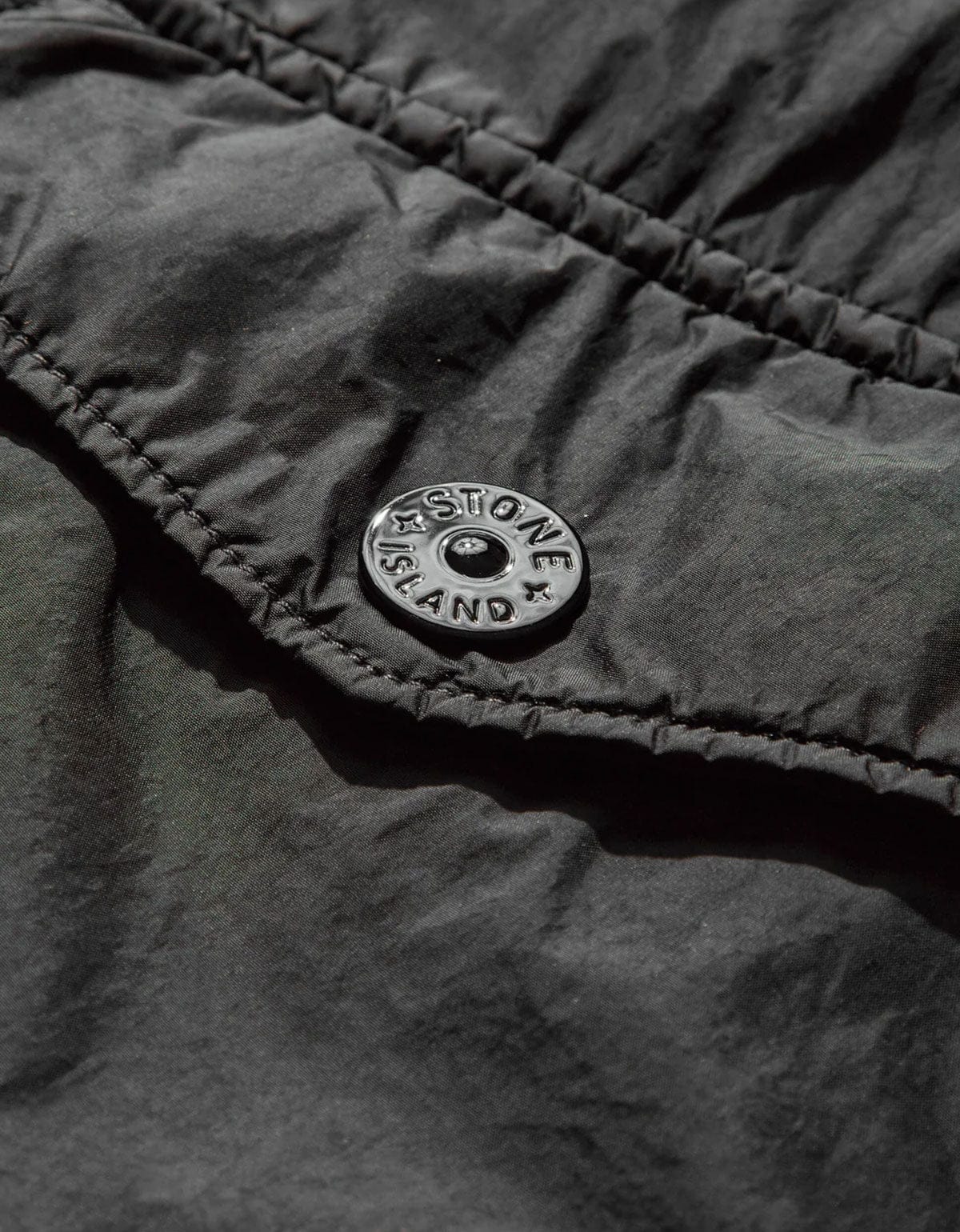 Stone Island Black Crinkle Reps R-NY Overshirt K2S15Q100006 V0029
