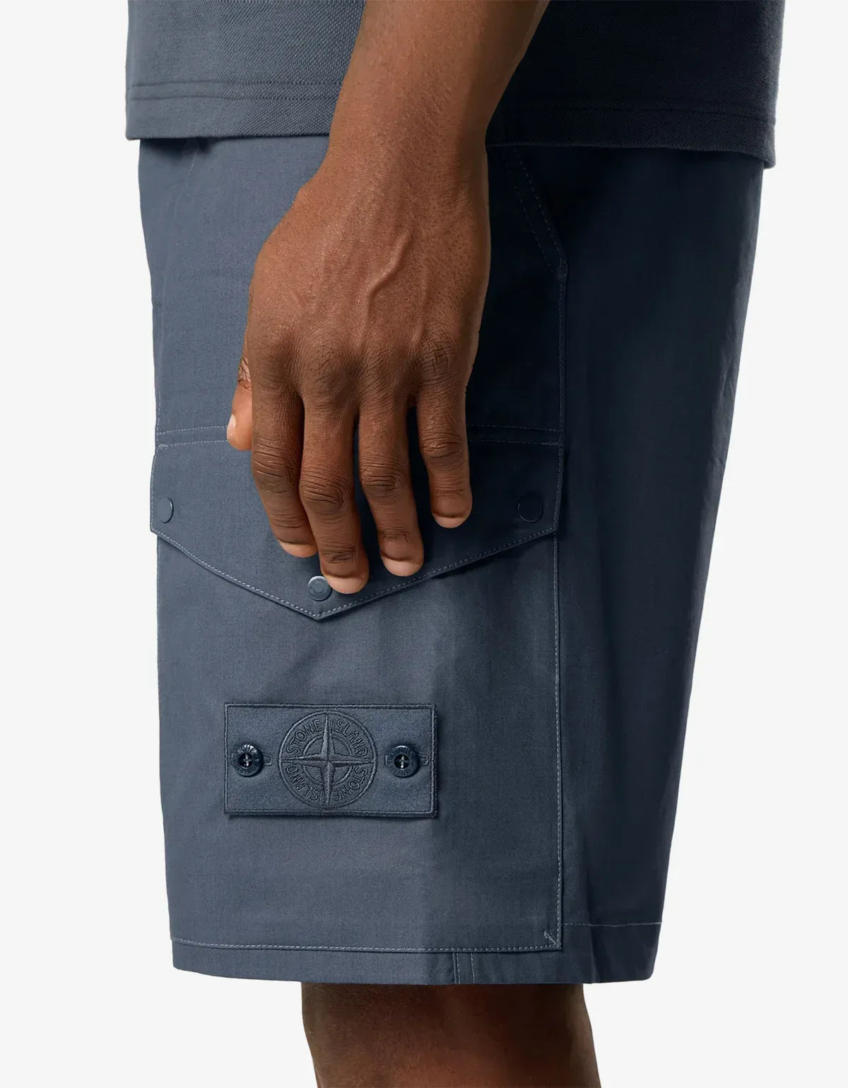 Stone Island Ghost All-Weather Cargo Shorts L1S15L100004S0F01V002E