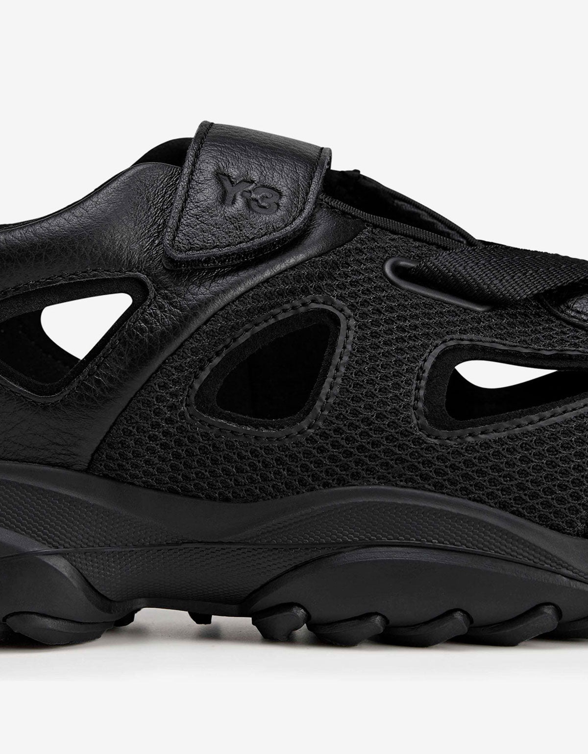 シークエンス4+ Y-3 Black GSG9 Sandals – mens designer fashion London – Zoo Fashions