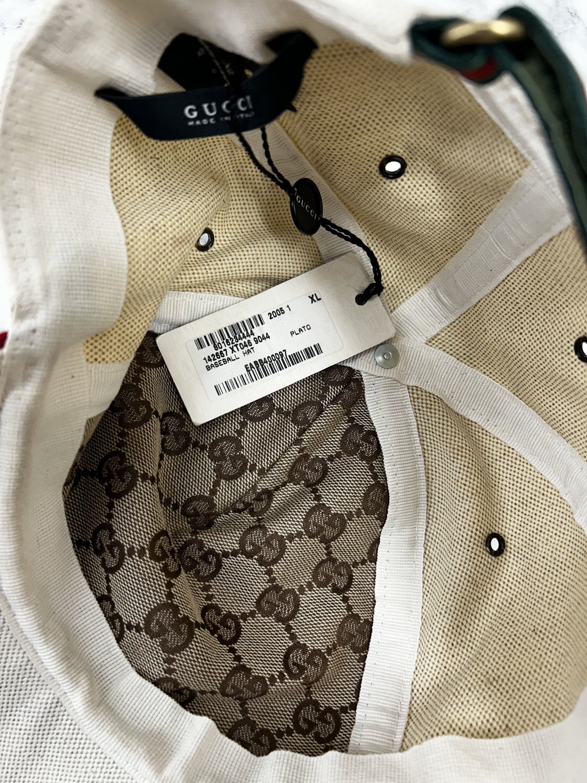 Gucci Off White Velcro 'Snap Back' Style Baseball Cap