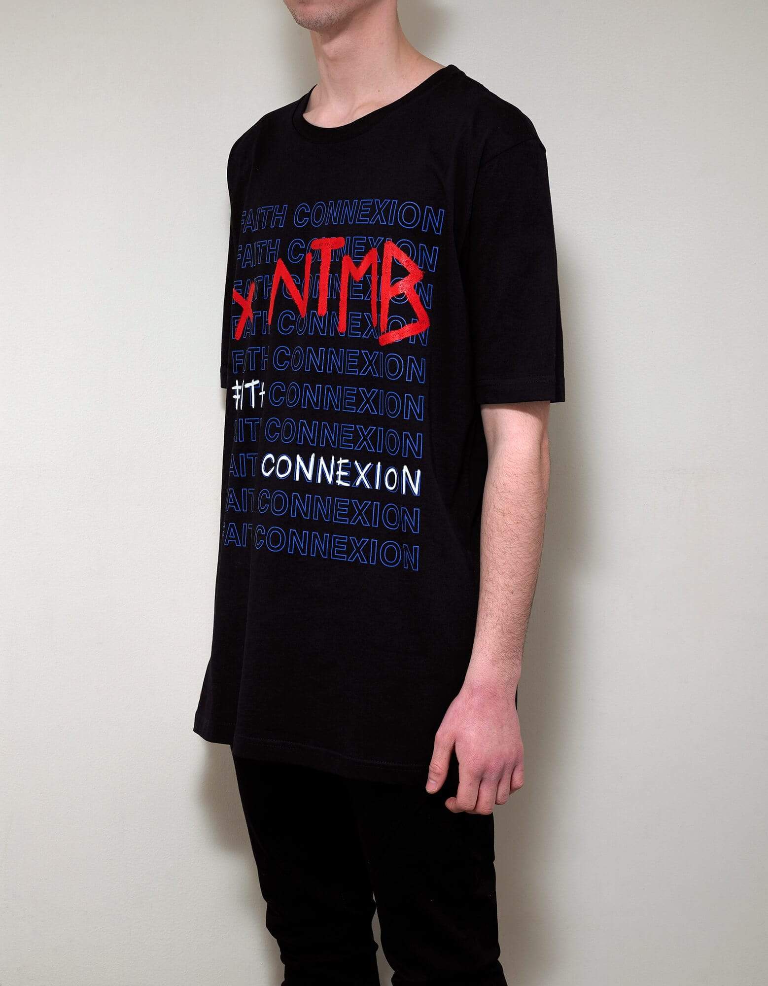 新品 FAITH CONNEXION NTMB ビッグプリント ロゴ Tシャツ-
