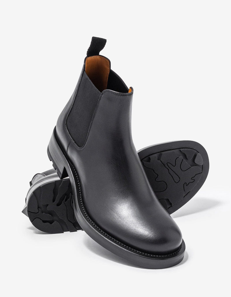 Valentino Garavani Black Roman Stud Leather Chelsea Boots